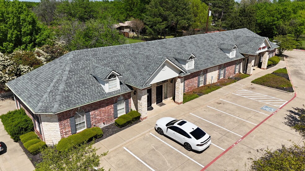 7801 Mid Cities Blvd, North Richland Hills, TX for lease - Building Photo - Image 1 of 9