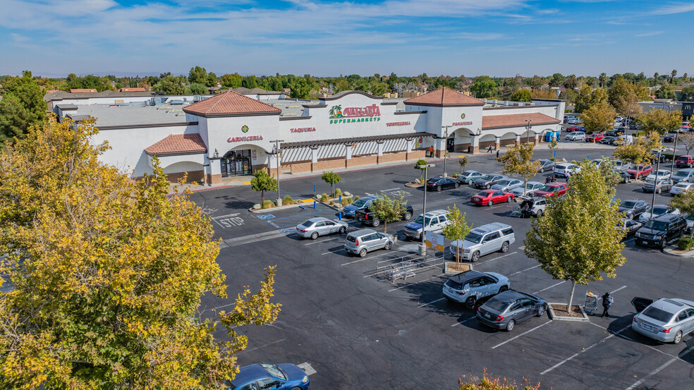 815 E Avenue K, Lancaster, CA for sale - Building Photo - Image 2 of 12