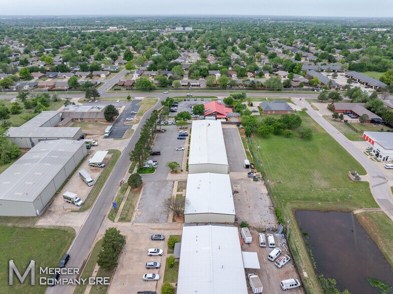 717 Evergreen St, Edmond, OK for lease - Aerial - Image 3 of 22
