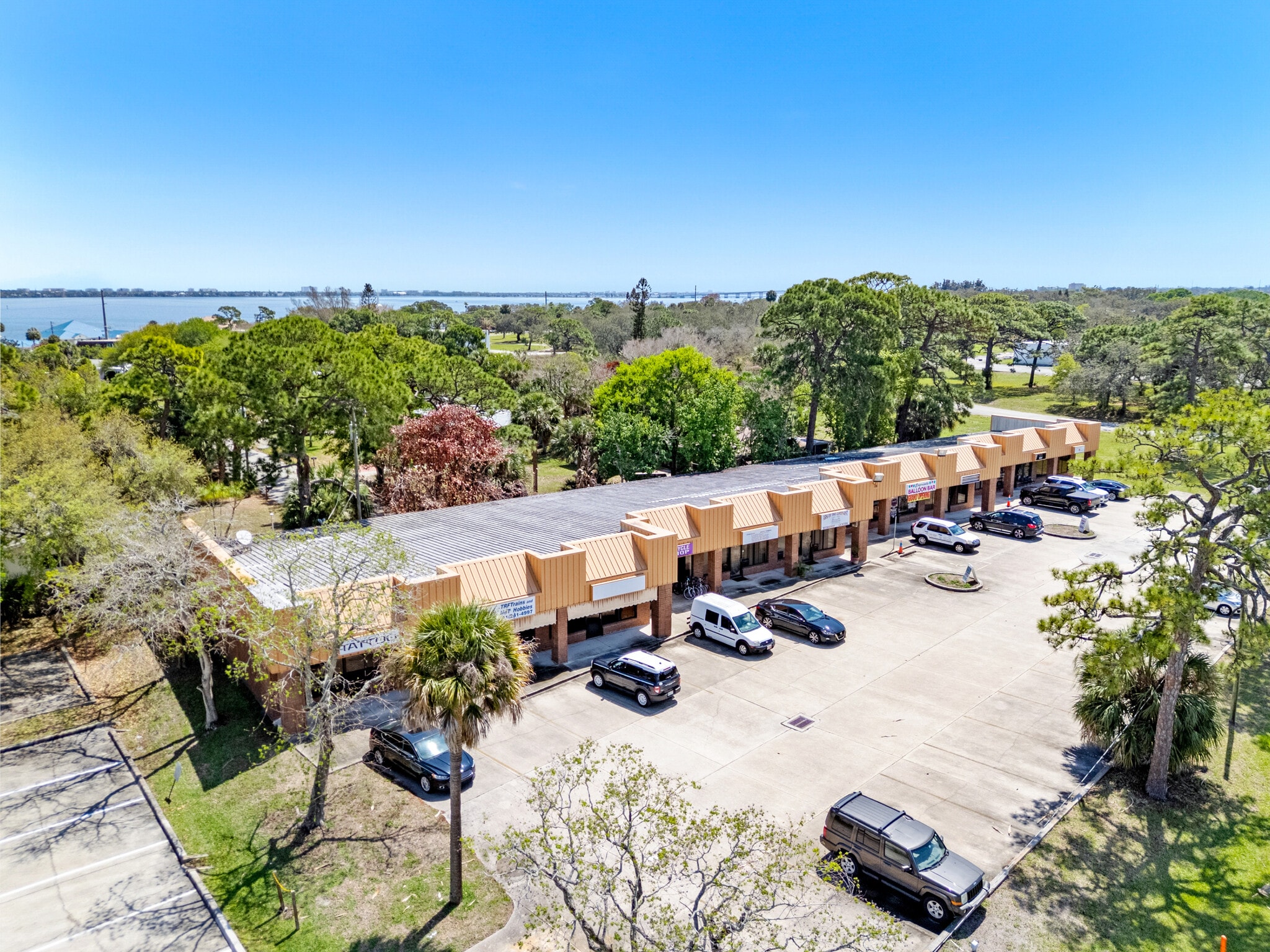 2715 N Harbor City Blvd, Melbourne, FL for lease Interior Photo- Image 1 of 8