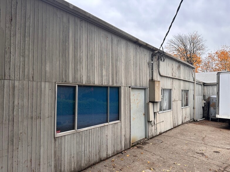 2502 SW Multnomah Blvd, Portland, OR for sale - Building Photo - Image 2 of 8