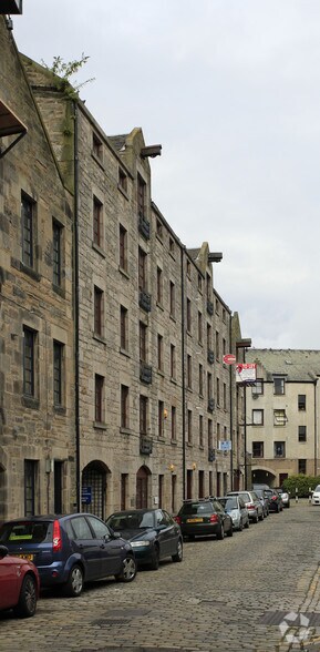 54 Timber Bush, Edinburgh for sale - Primary Photo - Image 1 of 1