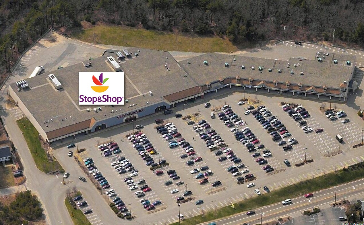 160 Summer St, Kingston, MA 02364 Summer Hill Shopping Center