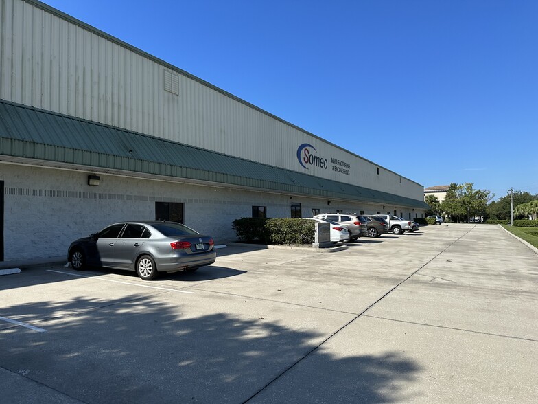 3551 W 1st St, Sanford, FL for lease - Building Photo - Image 3 of 6