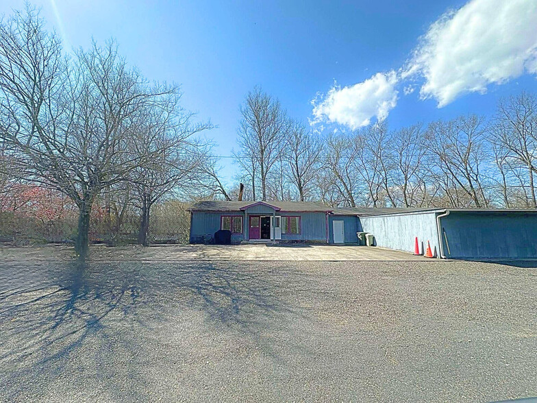 347 W Kings Hwy, Eden, NC for sale - Building Photo - Image 1 of 8