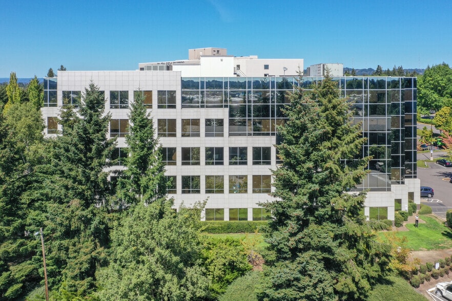 9020 SW Washington Square Rd, Tigard, OR for lease - Building Photo - Image 2 of 8