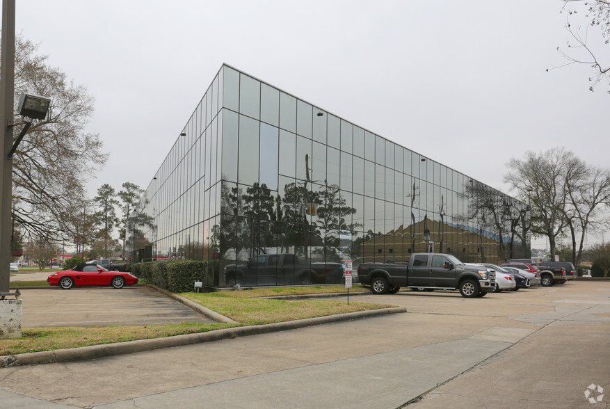 12345 Jones Rd, Houston, TX for lease - Primary Photo - Image 1 of 10