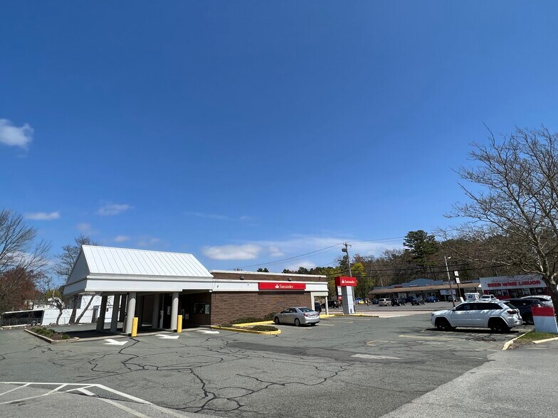 800 S Franklin St, Holbrook, MA 02343 Holbrook Center