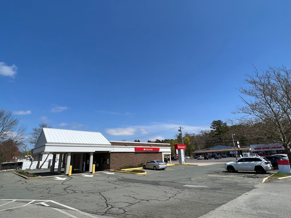 800 S Franklin St, Holbrook, MA 02343 Holbrook Center