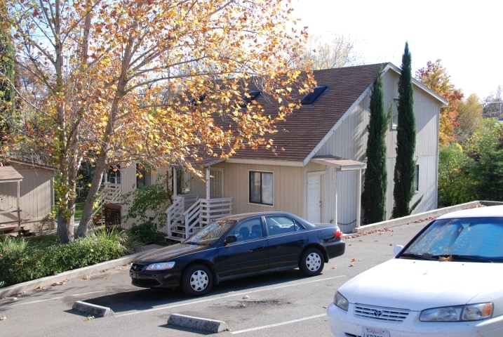 2115-2135 Waldon St, Redding, CA for sale - Building Photo - Image 3 of 23