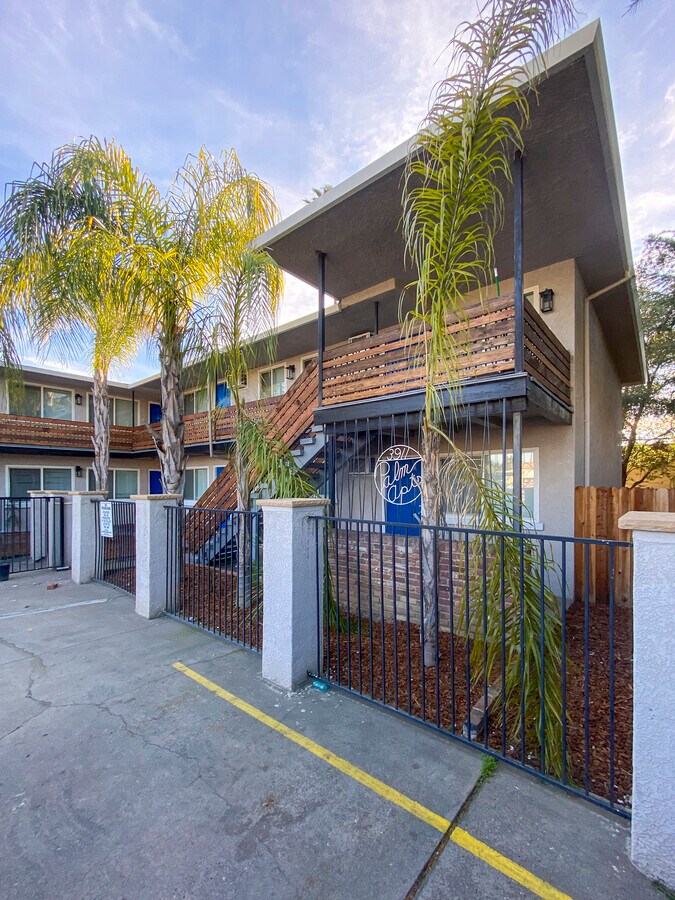 3911 Watt Ave, Sacramento, CA 95821