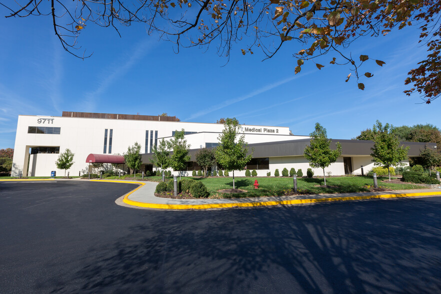 9711 Medical Center Dr, Rockville, MD for lease - Building Photo - Image 1 of 7