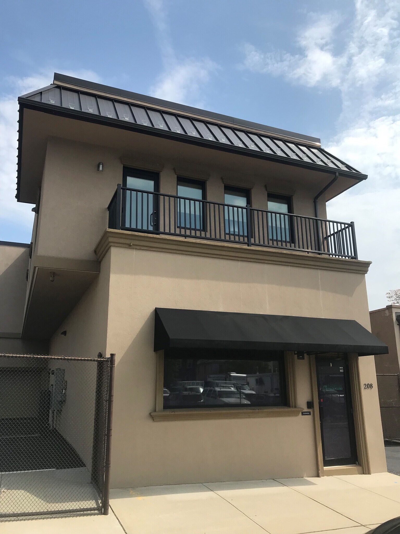 208 Russell Pl, Hackensack, NJ for sale Building Photo- Image 1 of 1