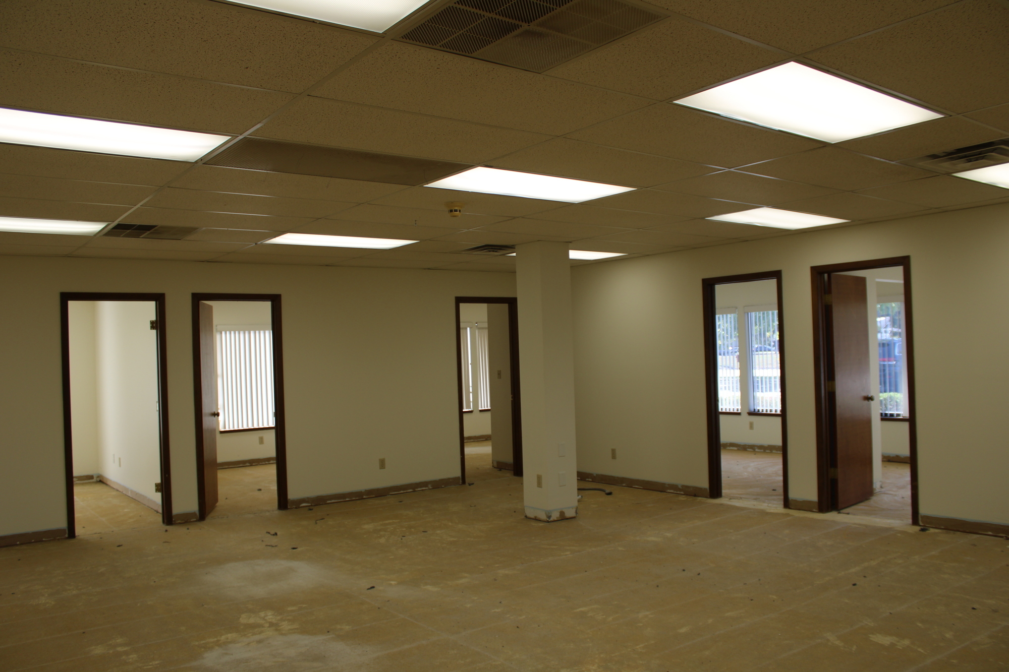 4848 N Holland Sylvania Rd, Sylvania, OH for lease Interior Photo- Image 1 of 2