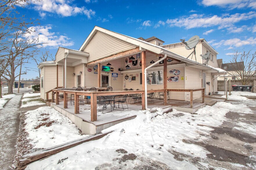 16 Ellicott Pl, Depew, NY for sale - Building Photo - Image 1 of 1