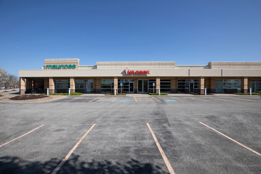 15405-15455 S Rogers Rd, Olathe, KS for lease - Building Photo - Image 1 of 6