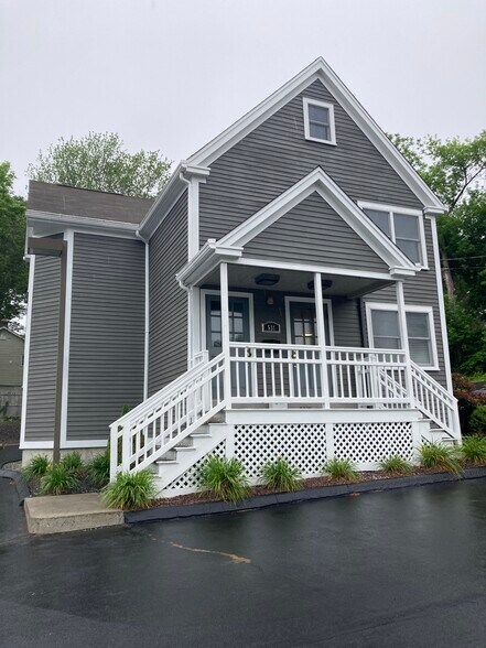 531-535 W Main St, Norwich, CT for sale - Building Photo - Image 2 of 19