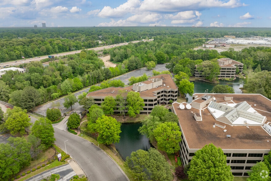 2600 Thousand Oaks Blvd, Memphis, TN for lease - Aerial - Image 2 of 7