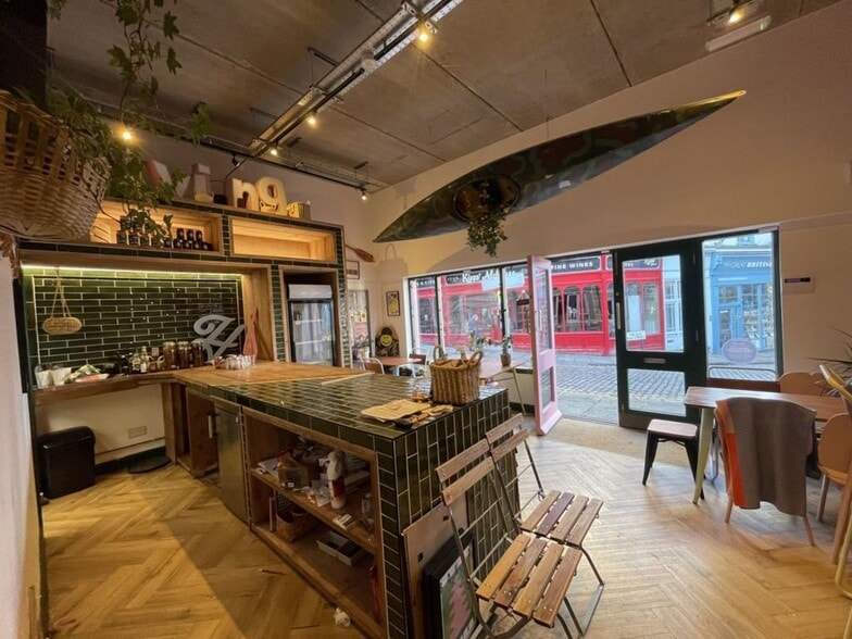 Bayle St, Folkestone for lease - Interior Photo - Image 2 of 11