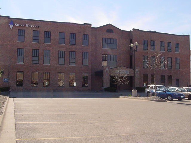 1701 River Dr, Moline, IL for sale Building Photo- Image 1 of 1