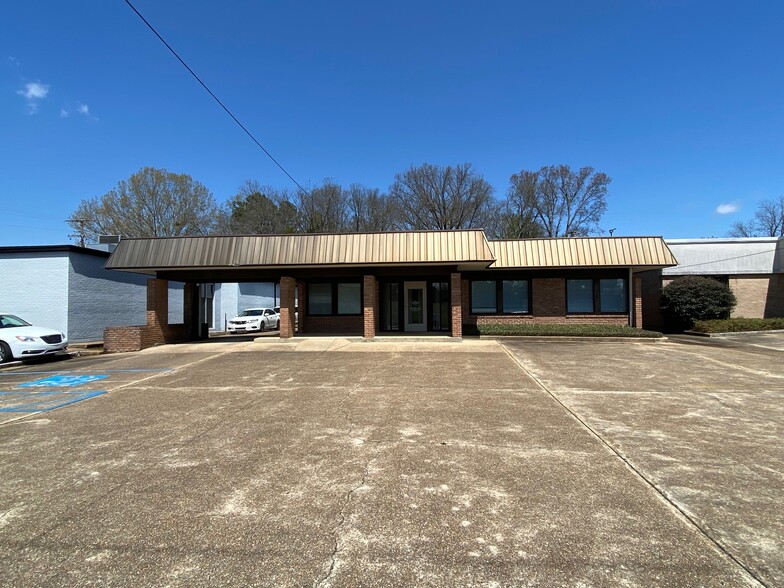 808 Garfield St, Tupelo, MS 38801 - Montgomery MOB | LoopNet