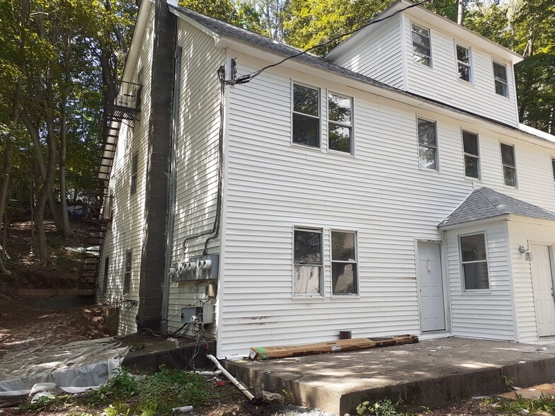 72 Academy St, Liberty, NY for sale - Building Photo - Image 2 of 19