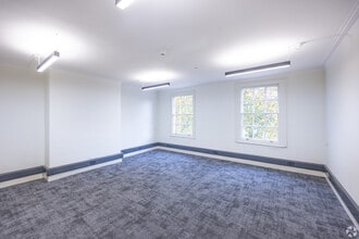 50 Queen Sq, Bristol for lease Interior Photo- Image 2 of 11