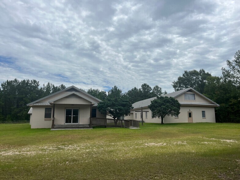 24479 Highway 40, Bush, LA for sale - Building Photo - Image 1 of 1