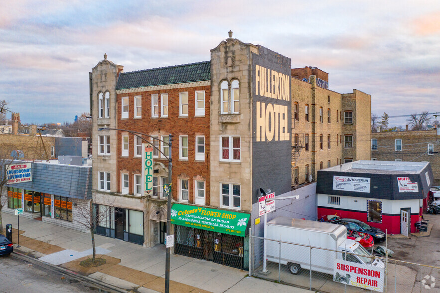 3919-3921 W Fullerton Ave, Chicago, IL for sale - Building Photo - Image 1 of 4