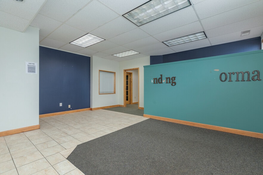 3270 Hampton Ave, Saint Louis, MO for lease - Building Photo - Image 3 of 14