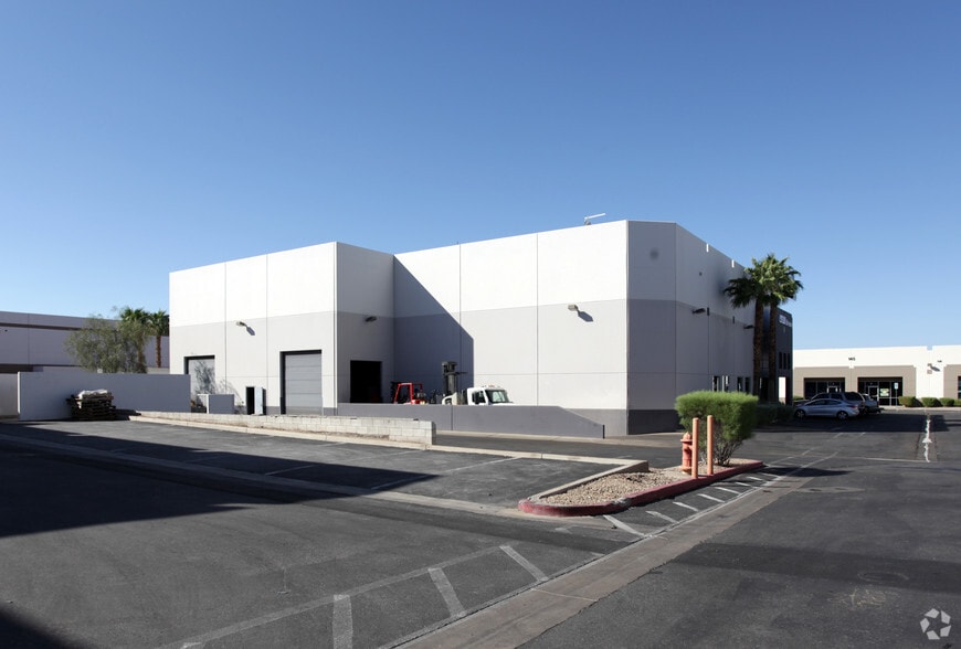 141 N Gibson Rd, Henderson, NV for sale - Building Photo - Image 2 of 4