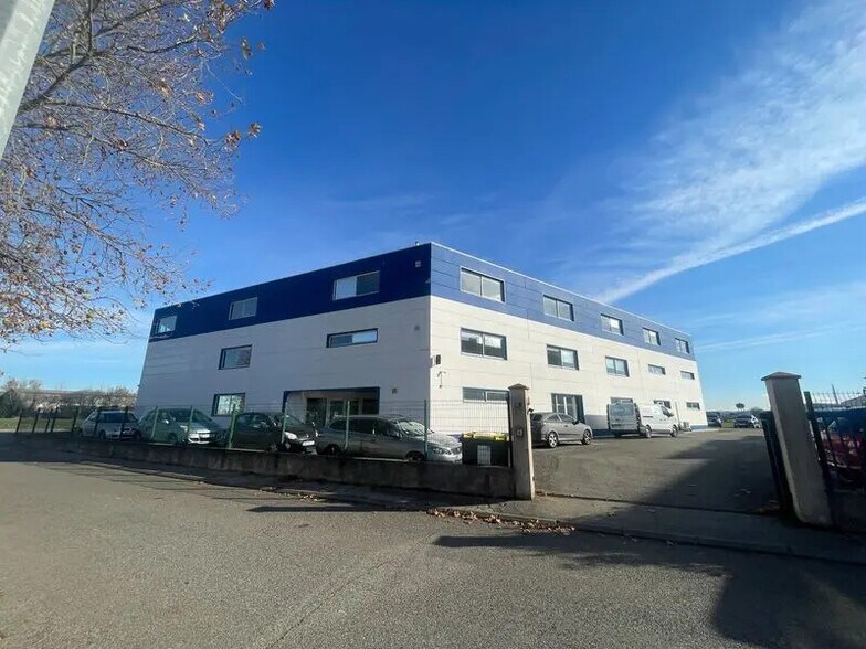 Office in Cugnaux for lease - Building Photo - Image 1 of 10