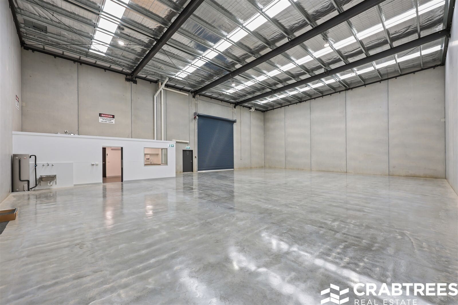 36 Futures Rd, Cranbourne West for lease Interior Photo- Image 1 of 6