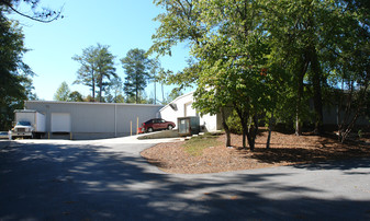 100 Clover Green, Peachtree City GA - Warehouse