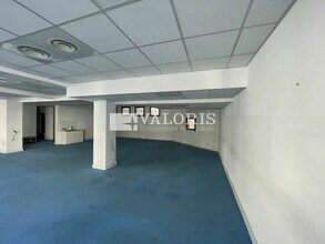 Office in Lyon for lease Building Photo- Image 1 of 4