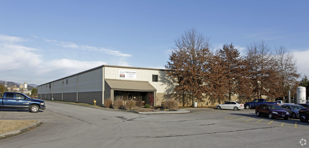 125 Centre Stage Business Park, Clinton, TN for sale - Primary Photo - Image 1 of 1