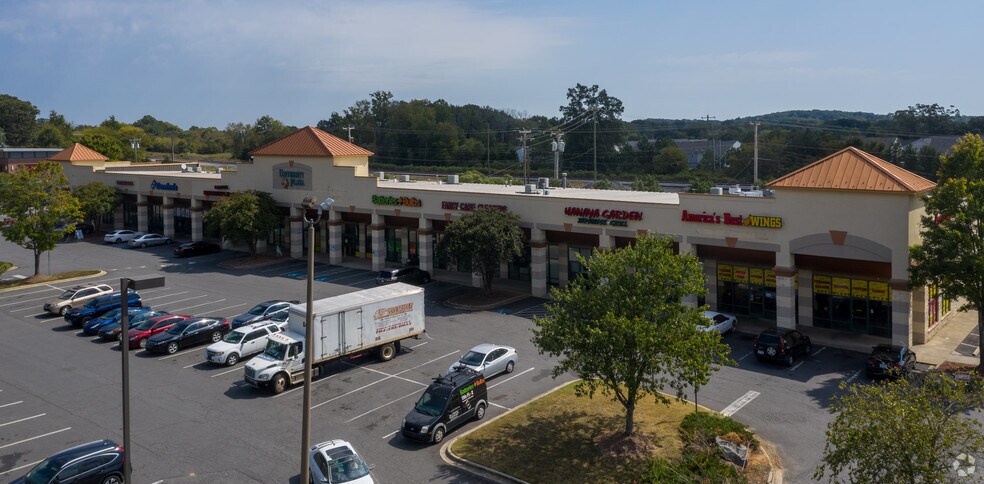 9620 University City Blvd, Charlotte, NC for lease - Building Photo - Image 1 of 2