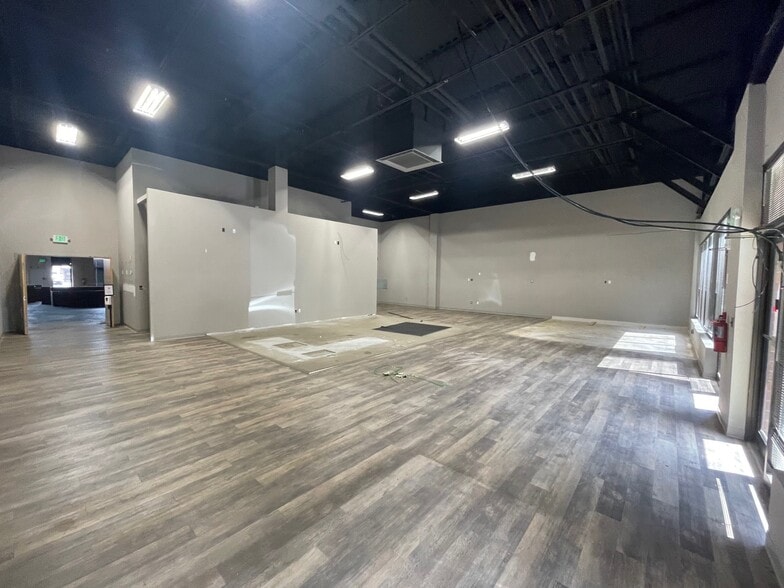 11460 Cronridge Dr, Owings Mills, MD for lease - Interior Photo - Image 3 of 4