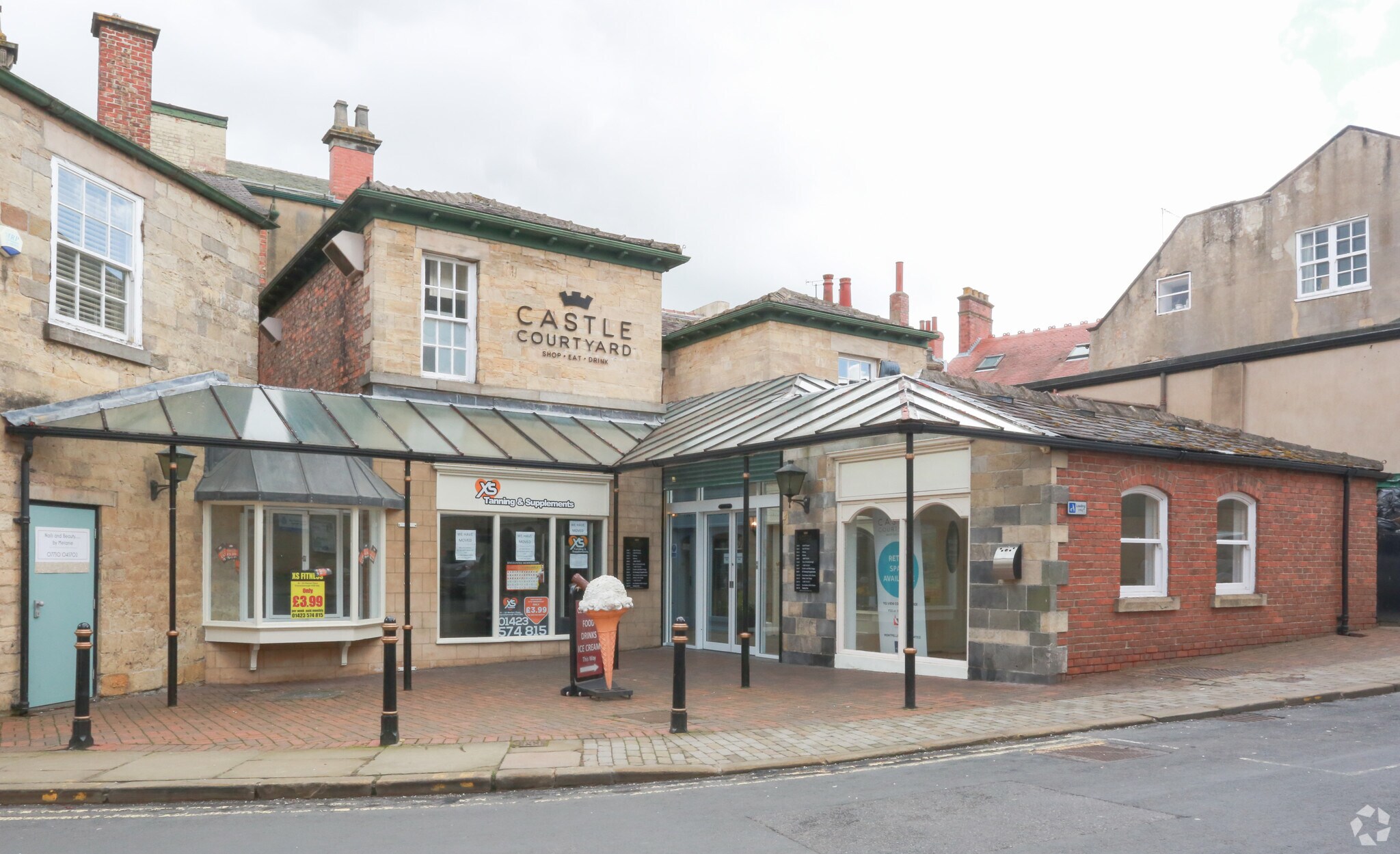 Castle Courtyard, Knaresborough for sale Primary Photo- Image 1 of 1