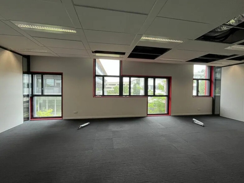 Office in Dardilly for sale - Interior Photo - Image 1 of 12