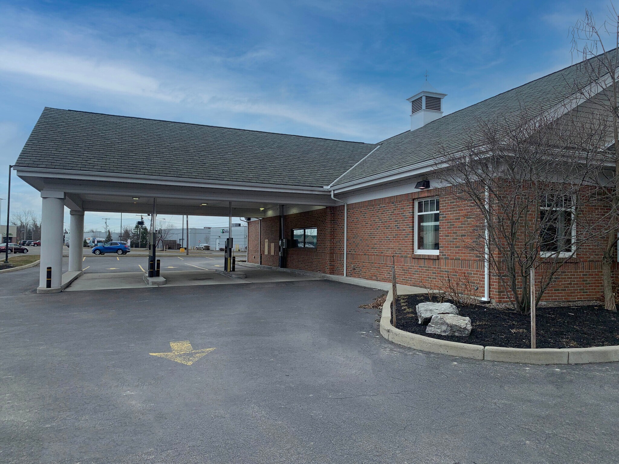 275 Meadow Dr, North Tonawanda, NY 14120 Pizza Hut