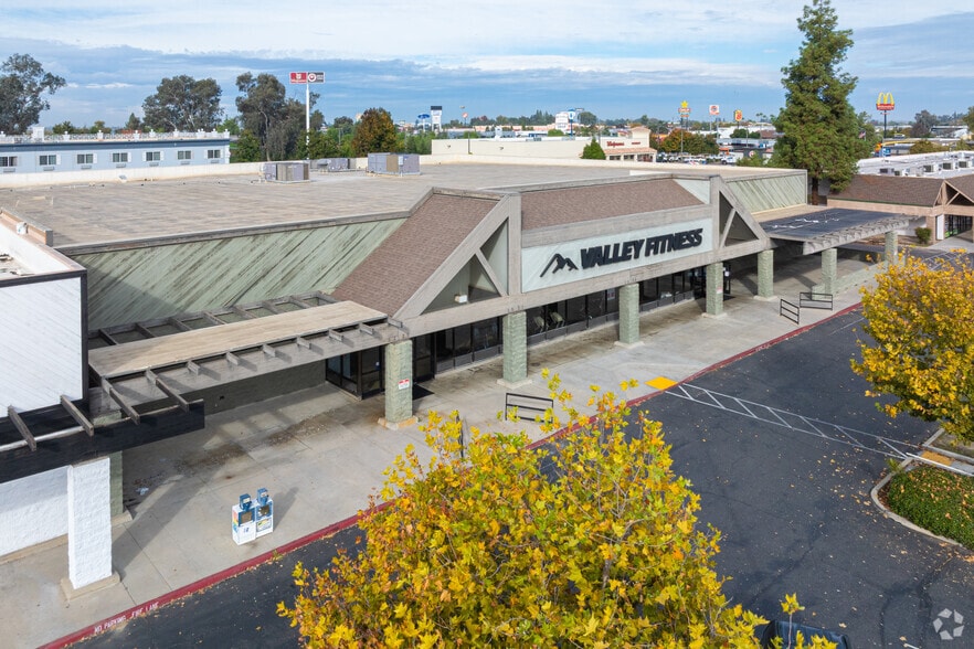 2851 Whitson St, Selma, CA for sale - Primary Photo - Image 1 of 1