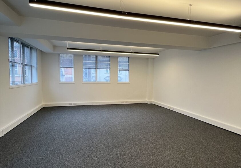 69 Wigmore St, London for lease - Interior Photo - Image 2 of 3