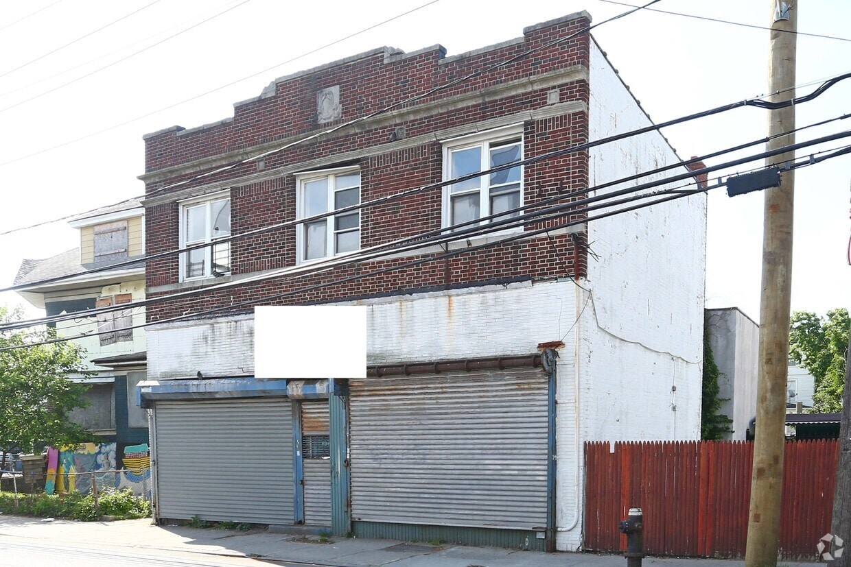 11307 Rockaway Beach Blvd, Neponsit, NY for lease Building Photo- Image 1 of 1