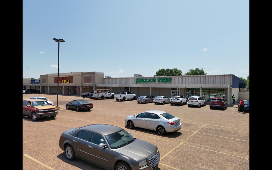 500 W Broadway St, West Memphis, AR for lease - Building Photo - Image 1 of 7