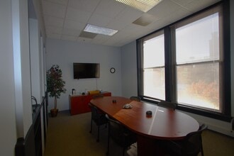 100-104 N Main St, Saint Charles, MO for lease Interior Photo- Image 2 of 11