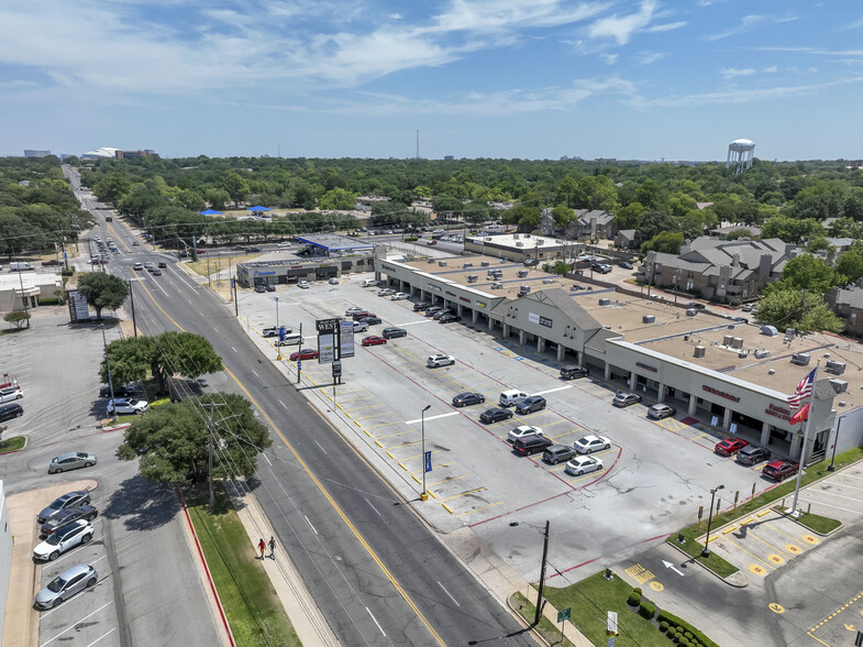 1608-1664 Randol Mill Rd, Arlington, TX for lease - Building Photo - Image 1 of 3