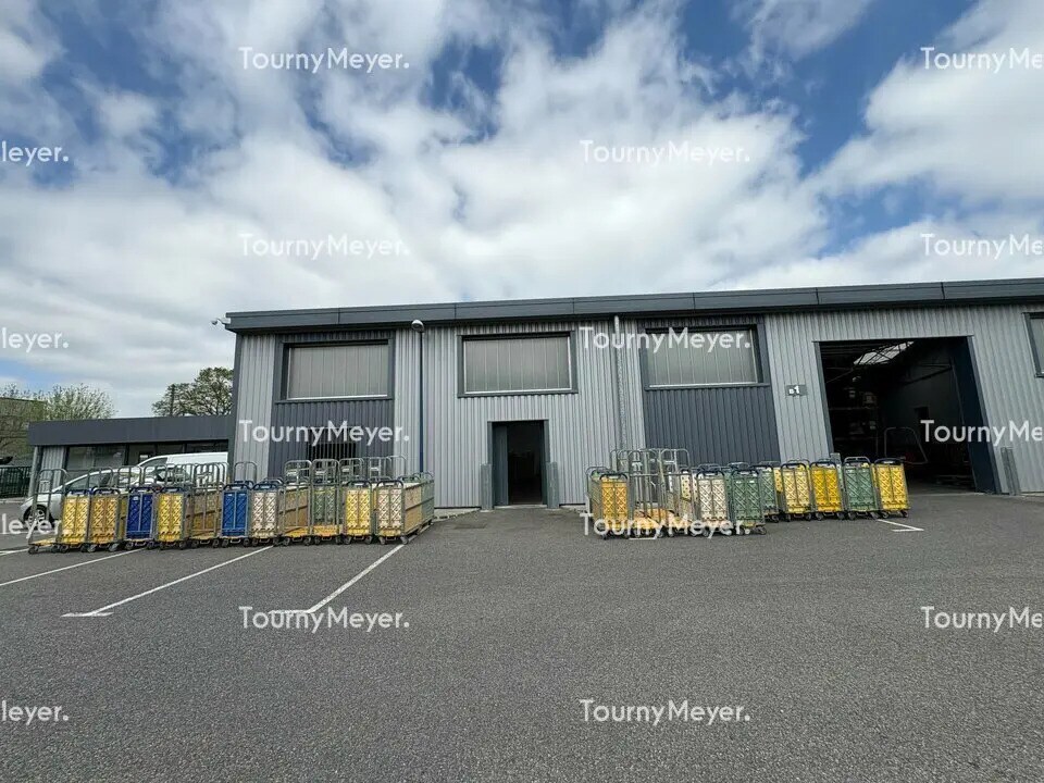 Office in Toulouse for lease Building Photo- Image 1 of 13