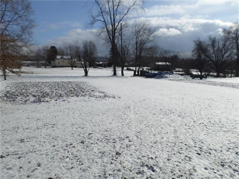 312 S Pine St, Carmichaels, PA 15320