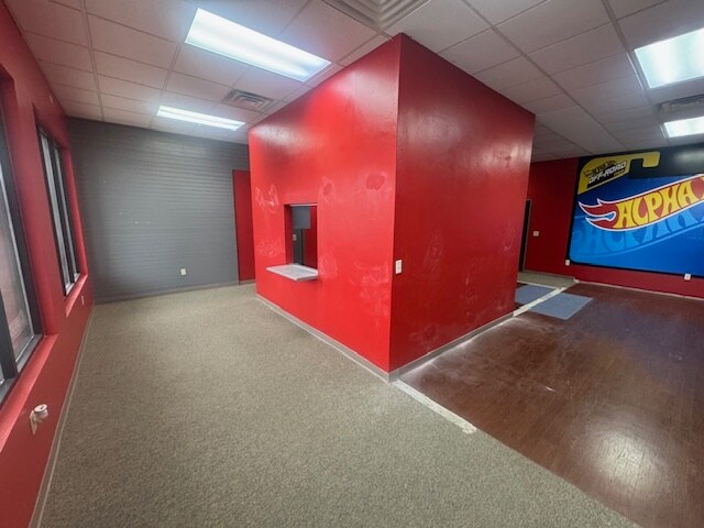 1845 Velp Ave, Howard, WI for lease Interior Photo- Image 1 of 9